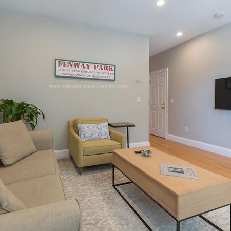 Sunny Convenient Home W/ Private Patio! Easy Walk To Everything! Бостон Экстерьер фото
